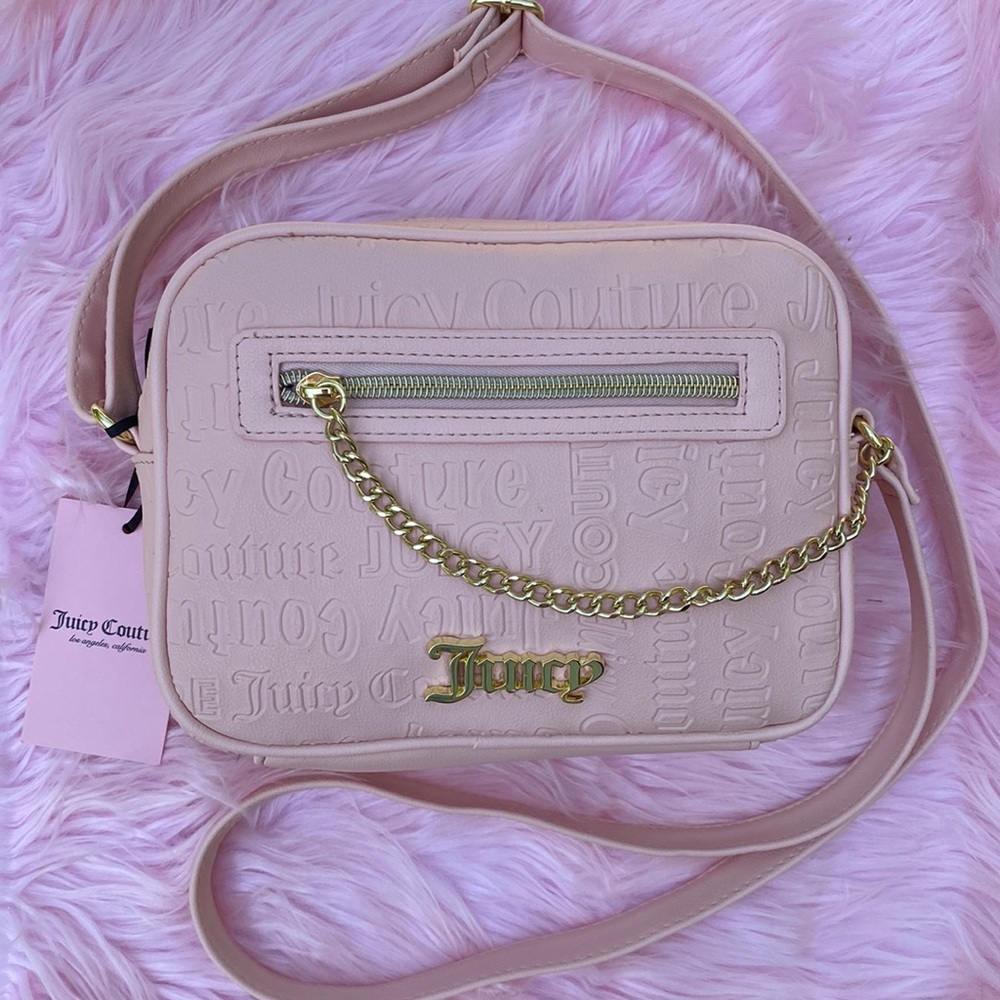 🎀 Juicy Couture Deboss Macroon Chain Up Camera Crossbody Purse🎀